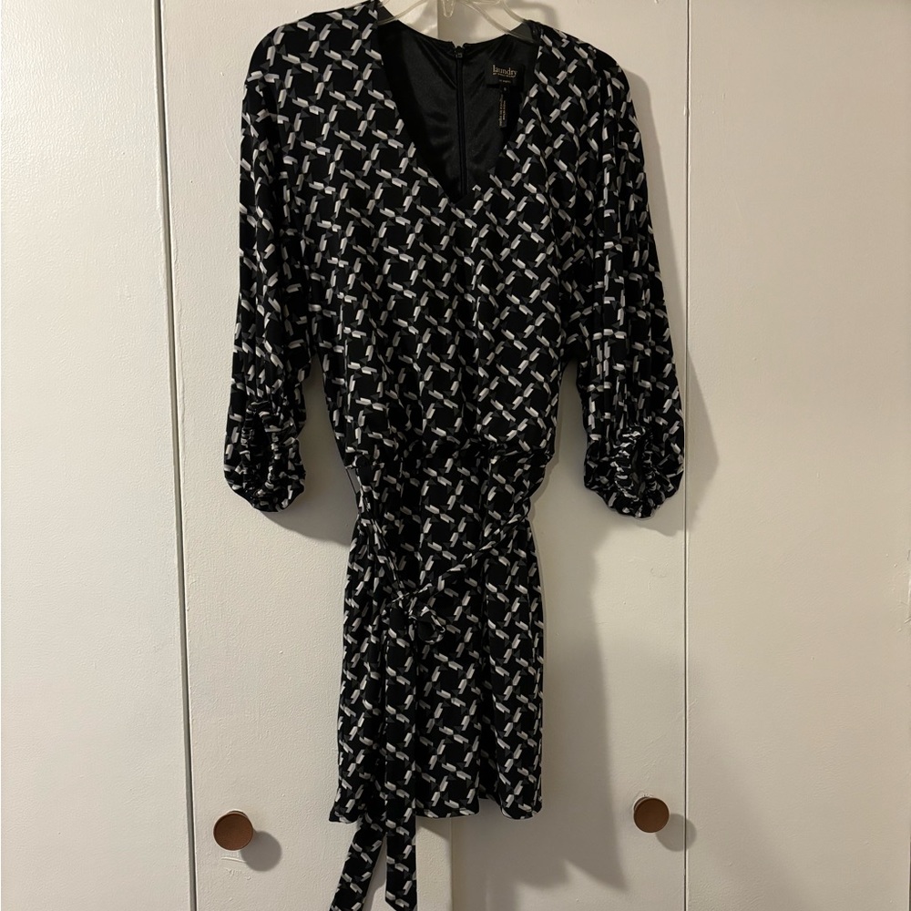 Black/gray/white Laundry by Shelli Segal dress